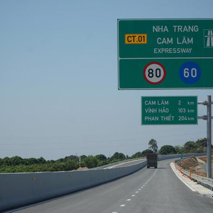cao-toc-nha-trang-cam-lam-3